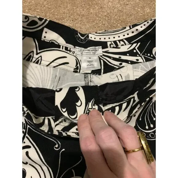 St. John Sport Marie gray butterfly Pants 10 Capri